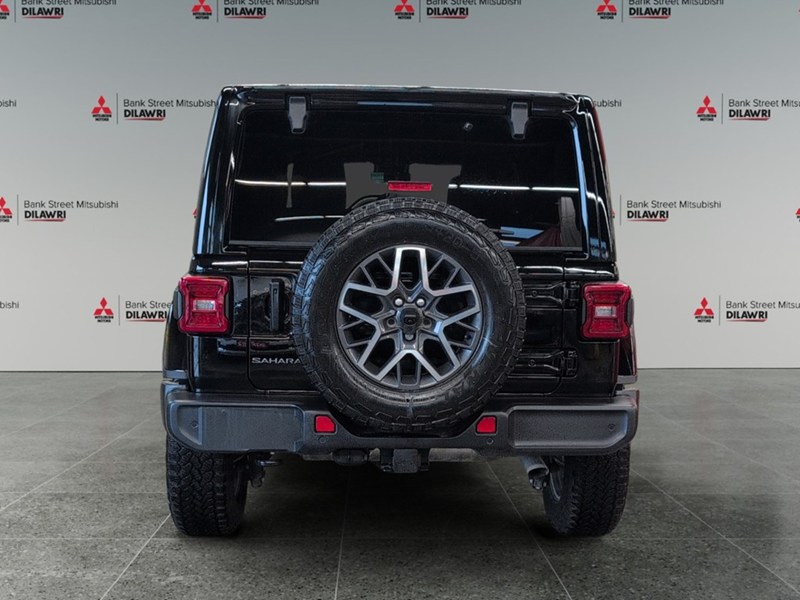 BLACK 2025 Jeep Wrangler Sahara 4 Door 4x4/LOADED with one touch SKYTOP!