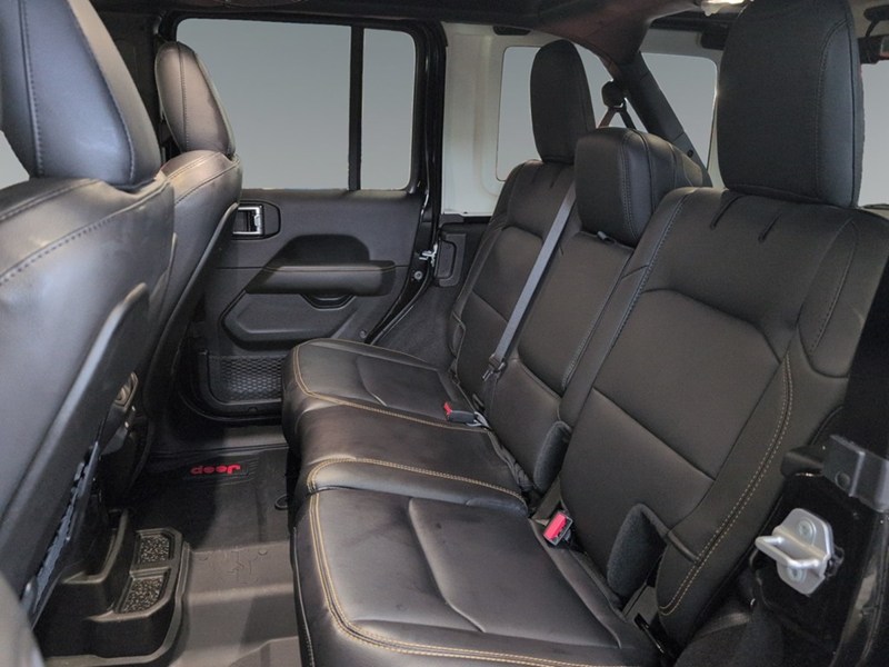 BLACK 2025 Jeep Wrangler Sahara 4 Door 4x4/LOADED with one touch SKYTOP!