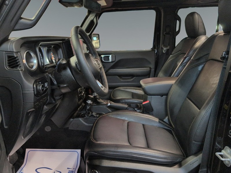 BLACK 2025 Jeep Wrangler Sahara 4 Door 4x4/LOADED with one touch SKYTOP!