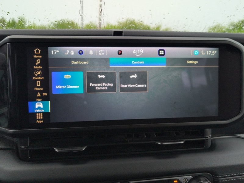 BLACK 2025 Jeep Wrangler Sahara 4 Door 4x4/LOADED with one touch SKYTOP!