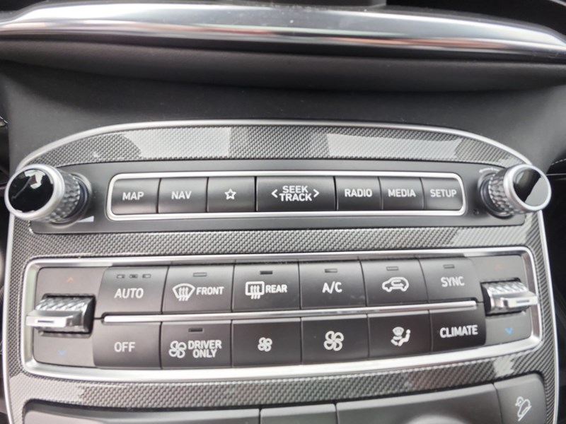 2023 Hyundai Santa Fe HEV Luxury AWD