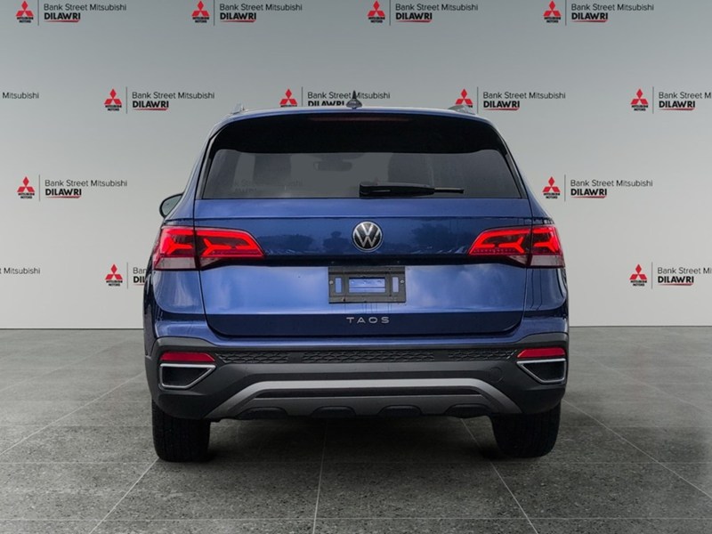 CORNFLOWER BLUE 2024 Volkswagen Taos Comfortline FWD