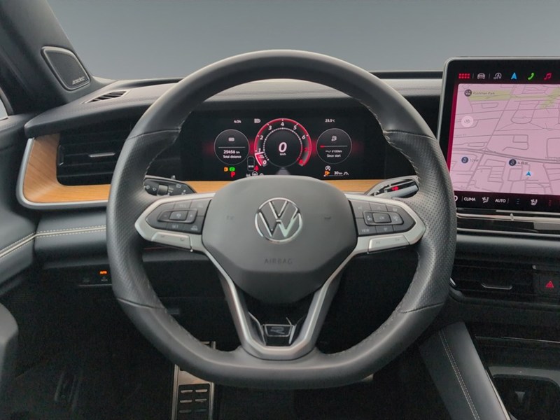 DEEP BLACK PEAR 2025 Volkswagen Tiguan Highline R-Line 4MOTION