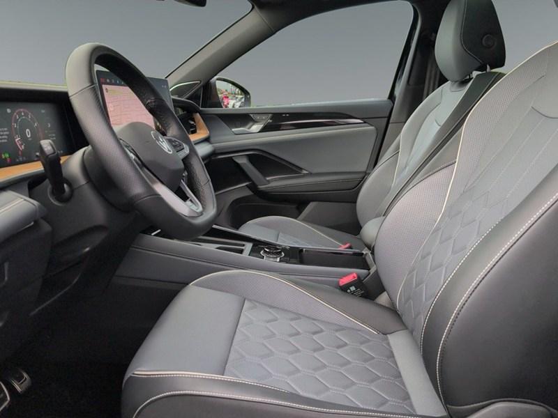 DEEP BLACK PEAR 2025 Volkswagen Tiguan Highline R-Line 4MOTION