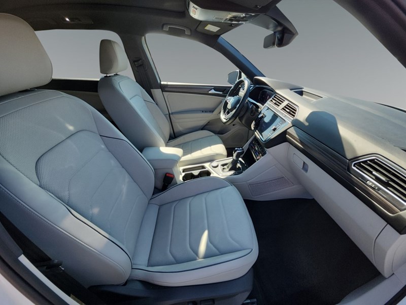 2023 Volkswagen Tiguan Highline R-Line 4MOTION