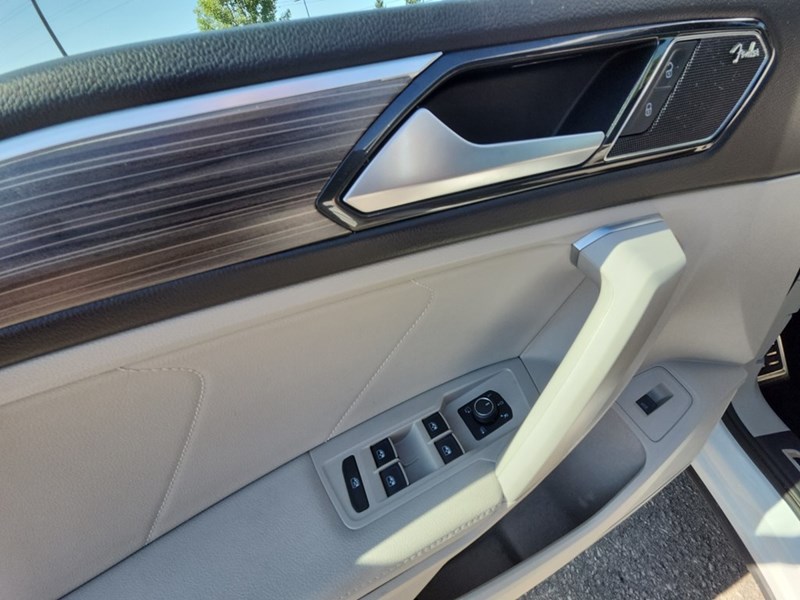 2023 Volkswagen Tiguan Highline R-Line 4MOTION
