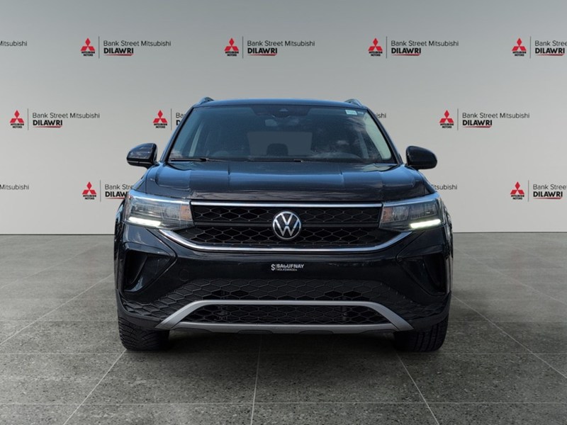 DEEP BLACK PEAR 2023 Volkswagen Taos Comfortline 4MOTION *Ltd Avail*
