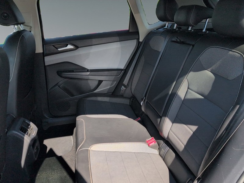 DEEP BLACK PEAR 2023 Volkswagen Taos Comfortline 4MOTION *Ltd Avail*