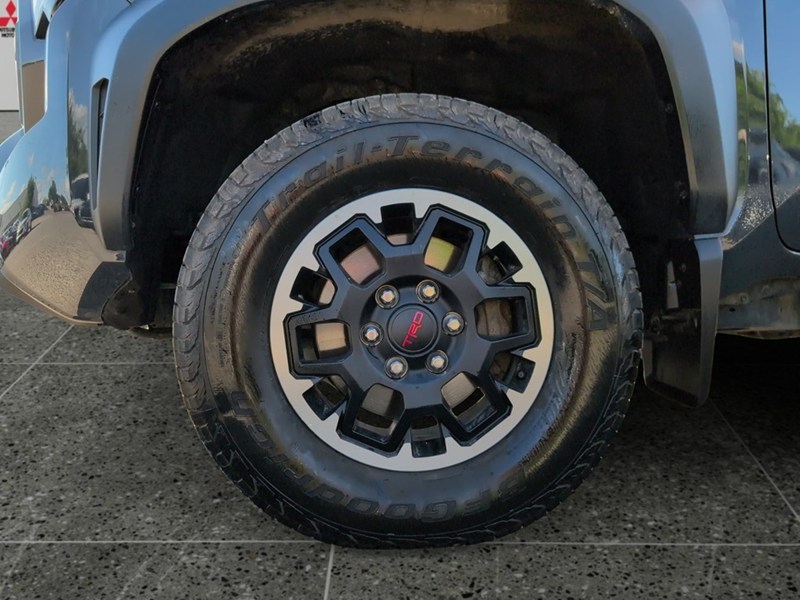 UNDERGROUND 2024 Toyota Tacoma 4x4 Double Cab Auto