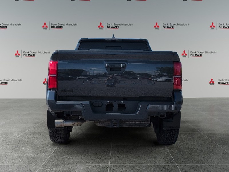 UNDERGROUND 2024 Toyota Tacoma 4x4 Double Cab Auto
