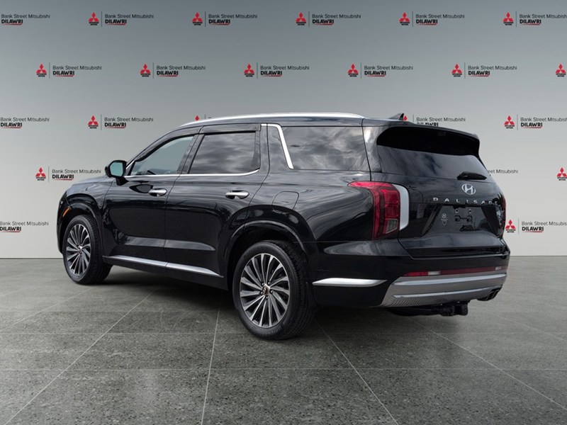 ABYSS BLACK 2023 Hyundai Palisade Ultimate Calligraphy 7-Passenger AWD
