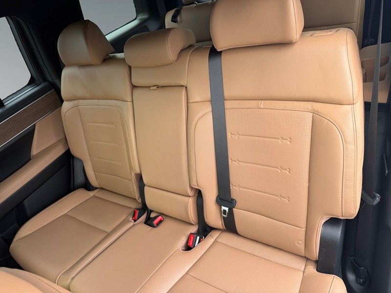 SERENITY WHITE 2025 Hyundai Santa Fe Luxury AWD
