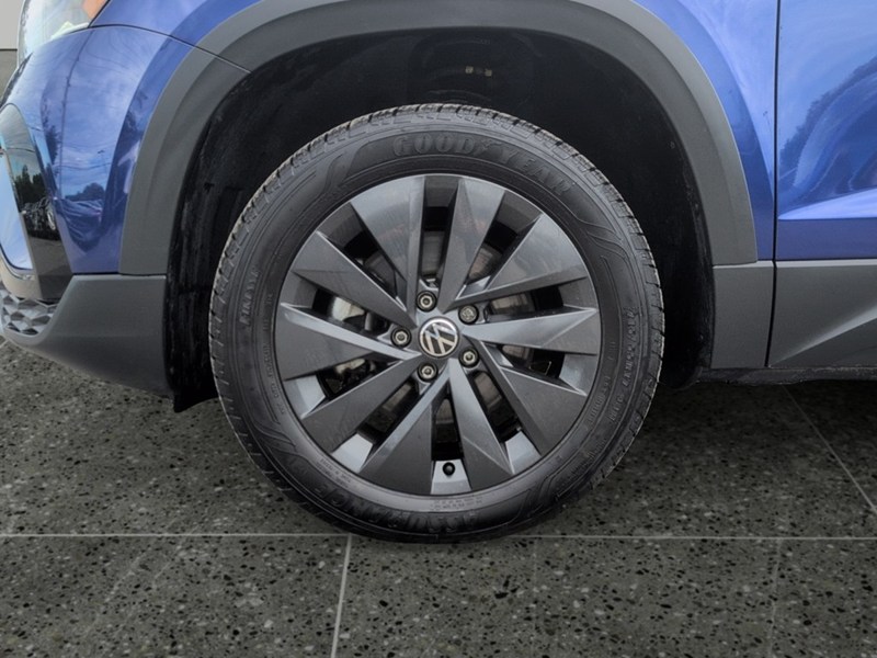 BLUE DUSK METAL 2023 Volkswagen Taos Comfortline FWD