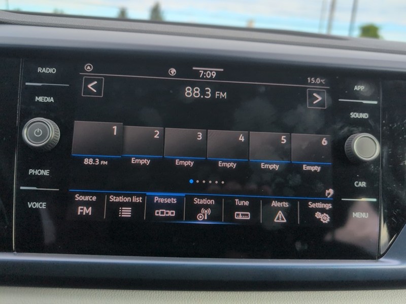 BLUE DUSK METAL 2023 Volkswagen Taos Comfortline FWD