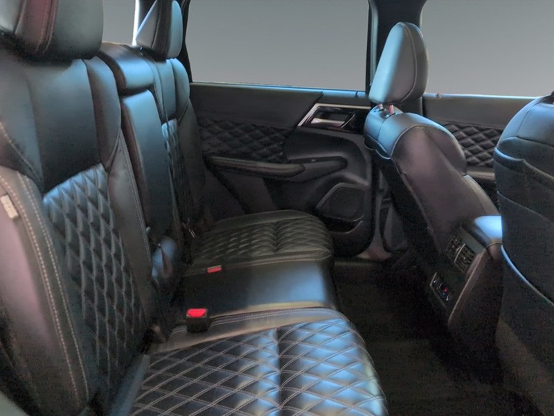 2023 Mitsubishi Outlander SEL S-AWC