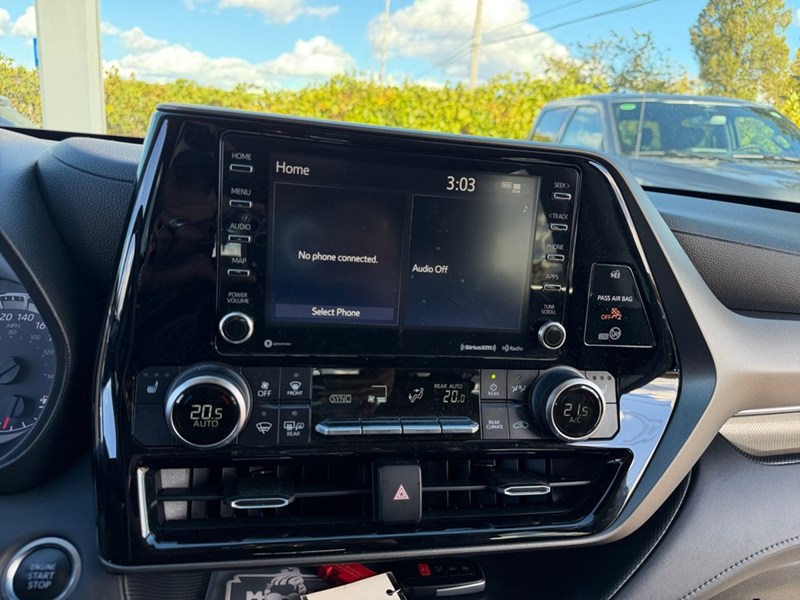 2020 Toyota Highlander LE AWD