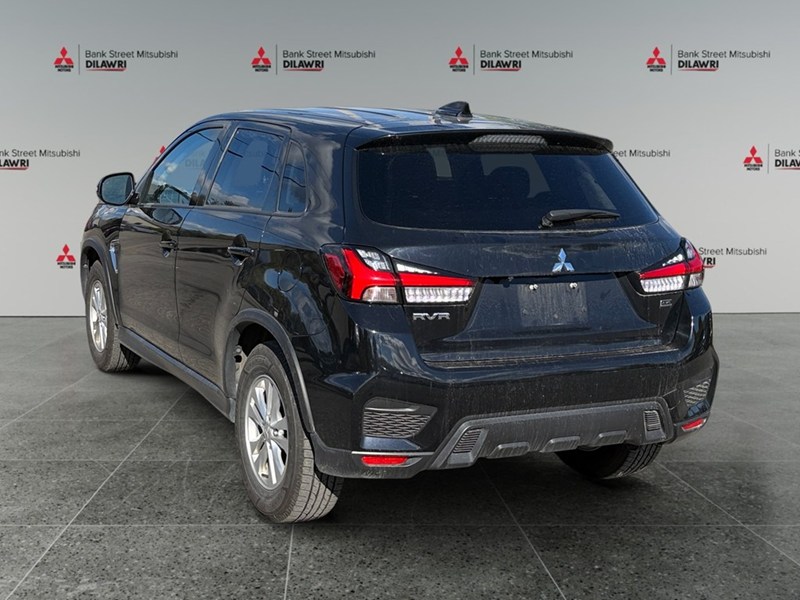 2024 Mitsubishi RVR SE AWC