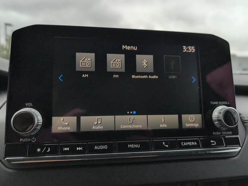 STERLING SILVER 2024 Mitsubishi Outlander ES S-AWC