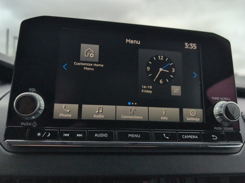 STERLING SILVER 2024 Mitsubishi Outlander ES S-AWC