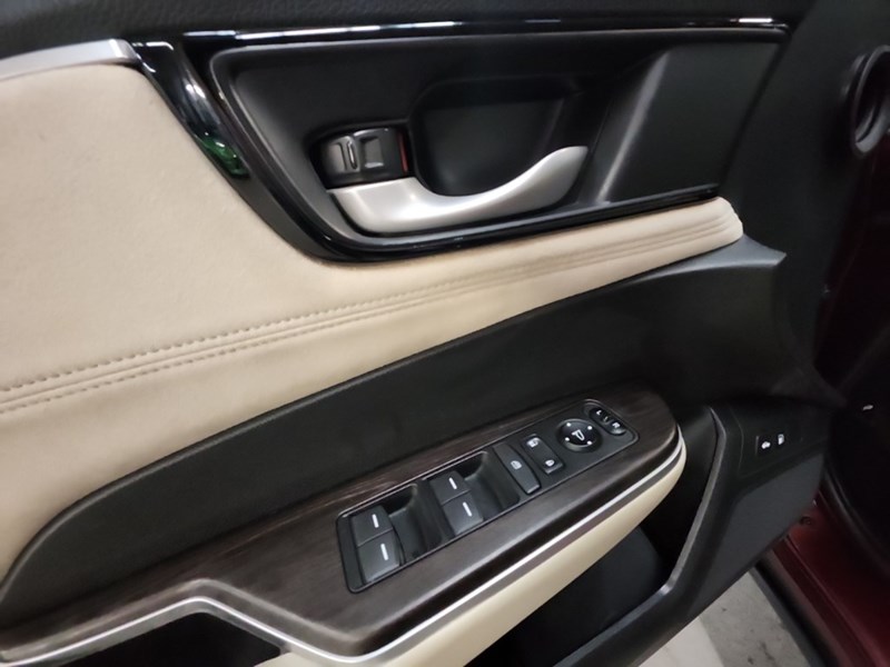 2019 Honda Clarity Plug-In Hybrid Touring Sedan