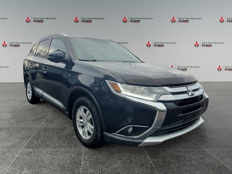 2017 Mitsubishi Outlander AWC 4dr SE