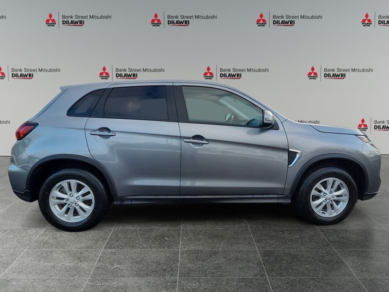 2024 Mitsubishi RVR SE AWC