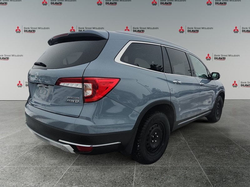 2022 Honda Pilot Touring 8-Passenger AWD