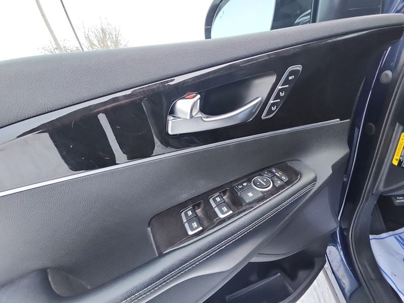 2017 Kia Sorento AWD 4dr EX Turbo