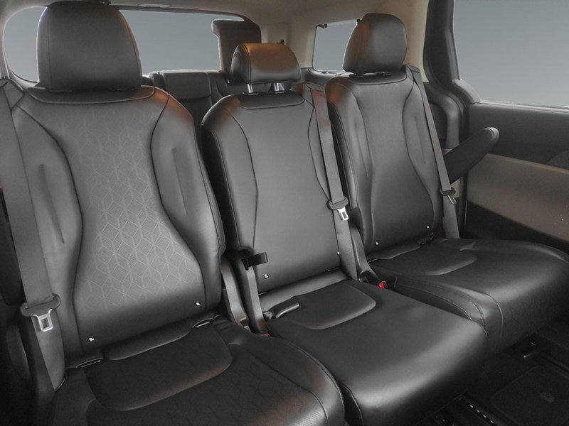 THUNDER GREY 2025 Kia Carnival EX FWD
