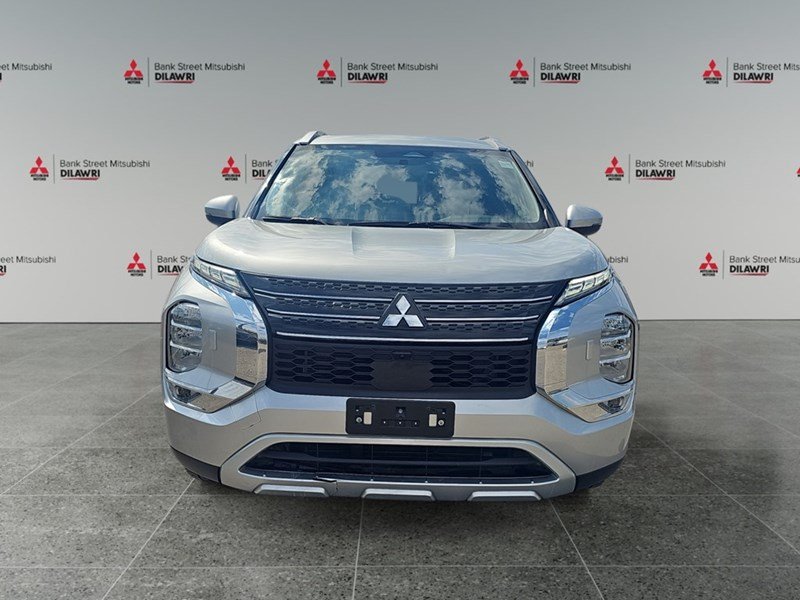 2023 Mitsubishi Outlander SE S-AWC
