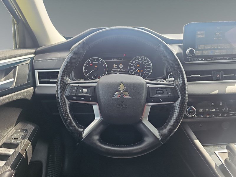 2023 Mitsubishi Outlander SE S-AWC