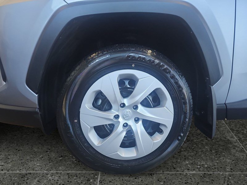 2025 Toyota RAV4 LE AWD