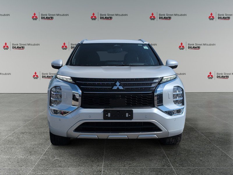 WHITE DIAMOND 2023 Mitsubishi Outlander Plug-In Hybrid GT S-AWC