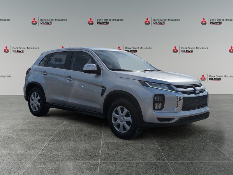 2022 Mitsubishi RVR ES AWC