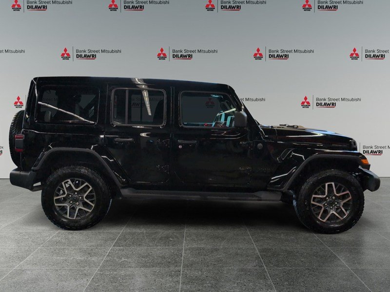 BLACK 2025 Jeep Wrangler Sahara 4 Door 4x4/LOADED with one touch SKYTOP!