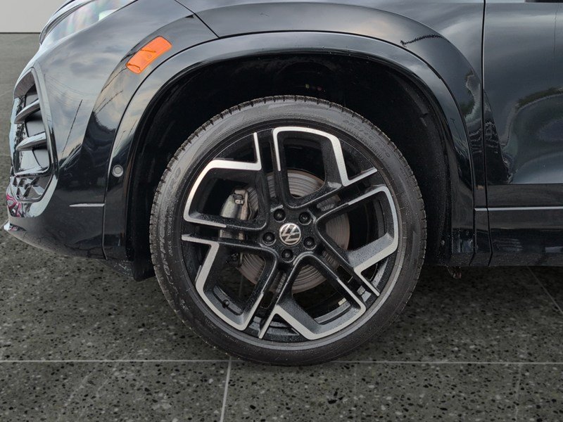 DEEP BLACK PEAR 2025 Volkswagen Tiguan Highline R-Line 4MOTION