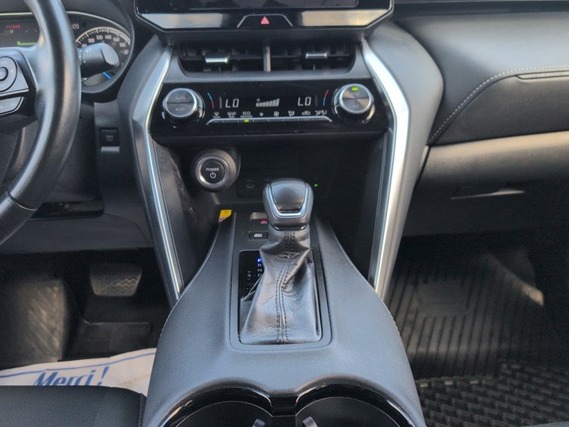 WIND CHILL PEAR 2024 Toyota Venza LE AWD