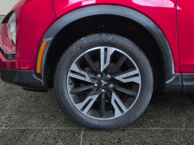 RED DIAMOND 2024 Mitsubishi Eclipse Cross ES S-AWC