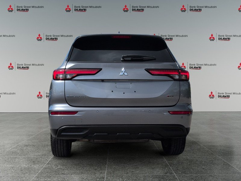TITANIUM GREY 2022 Mitsubishi Outlander ES S-AWC