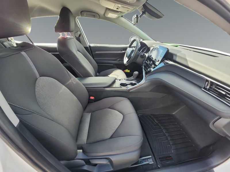 2023 Toyota Camry Hybrid Hybrid LE Auto