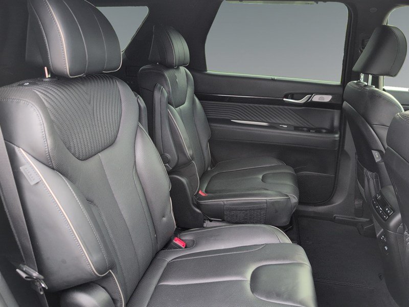 ABYSS BLACK 2023 Hyundai Palisade Ultimate Calligraphy 7-Passenger AWD