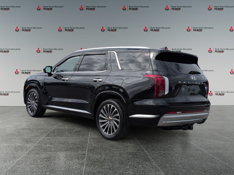 ABYSS BLACK 2023 Hyundai Palisade Ultimate Calligraphy 7-Passenger AWD