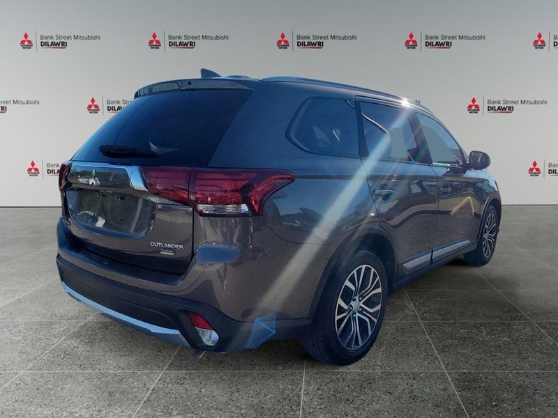 2018 Mitsubishi Outlander ES AWC