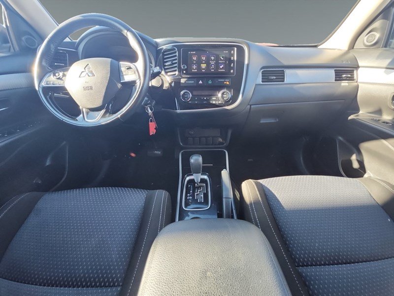 2018 Mitsubishi Outlander ES AWC