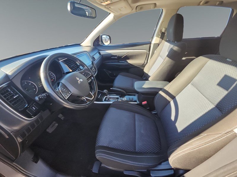 2018 Mitsubishi Outlander ES AWC