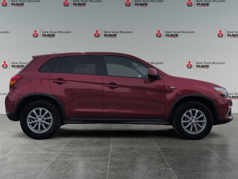 2017 Mitsubishi RVR AWD 4dr 2.0L CVT SE