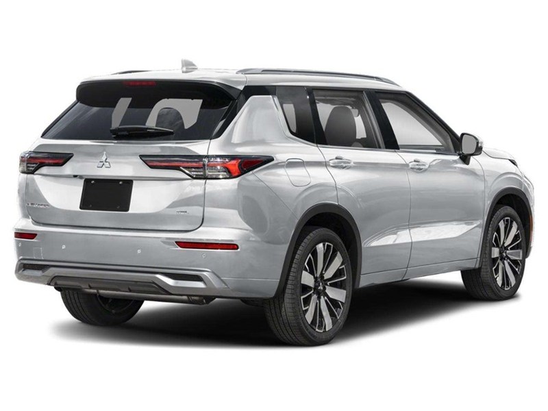 Sterling Silver 2026 Mitsubishi Outlander SEL S-AWC