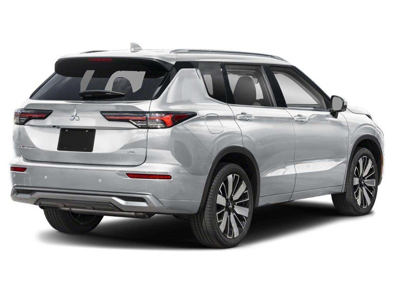 Sterling Silver 2026 Mitsubishi Outlander SEL S-AWC