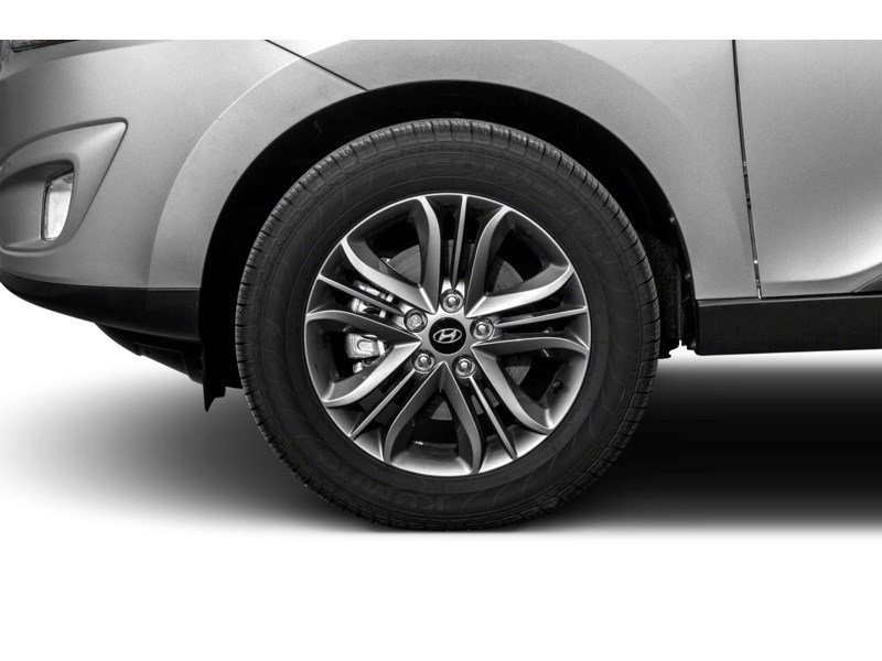 2015 Hyundai Tucson FWD 4dr Auto GL Exterior Shot 5