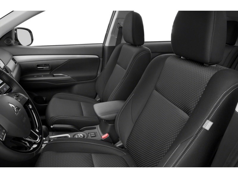 2017 Mitsubishi Outlander AWC 4dr SE Interior Shot 4